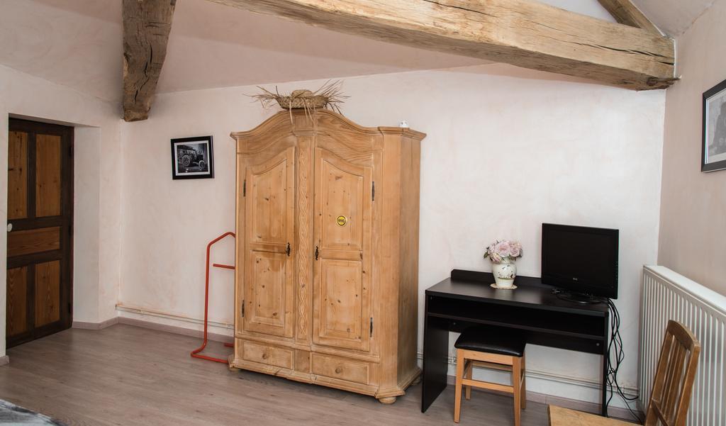 La Ferme Des 3 Suissesses Bed and Breakfast Saint-Paul  Eksteriør billede
