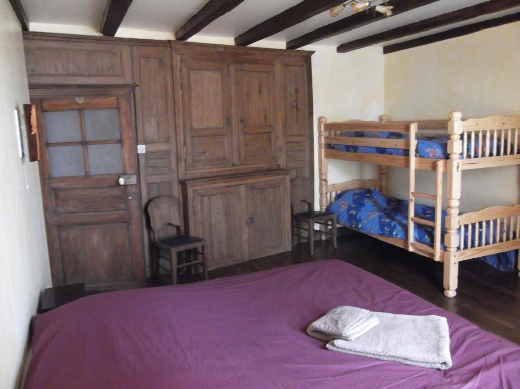 La Ferme Des 3 Suissesses Bed and Breakfast Saint-Paul  Værelse billede