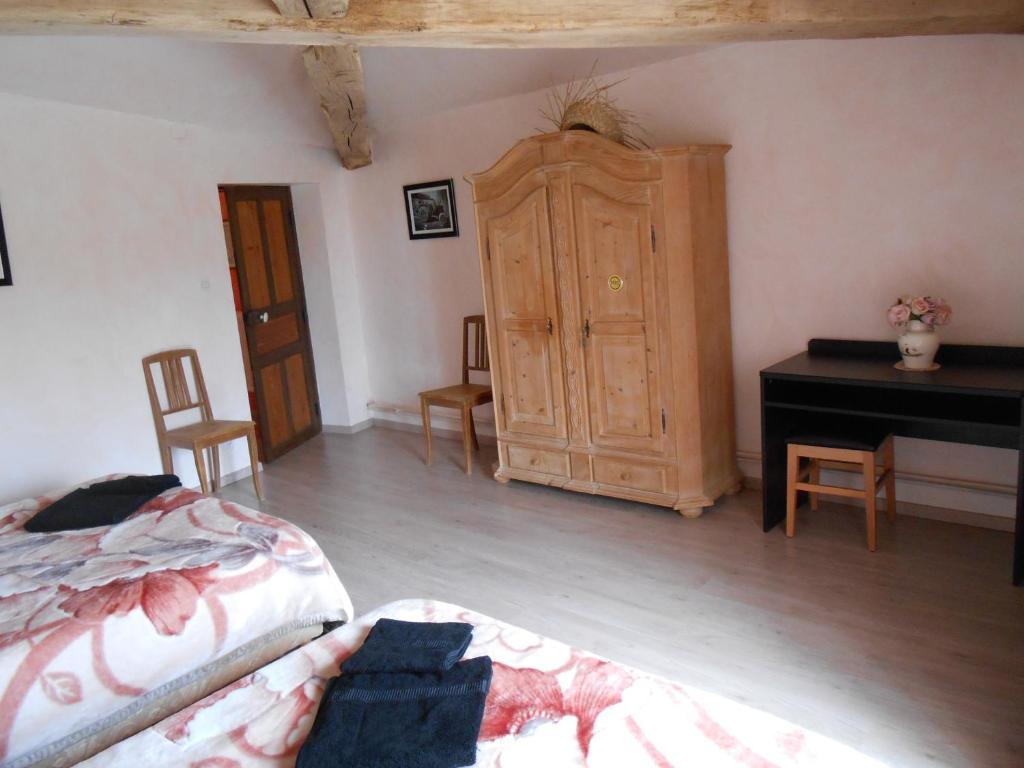 La Ferme Des 3 Suissesses Bed and Breakfast Saint-Paul  Værelse billede