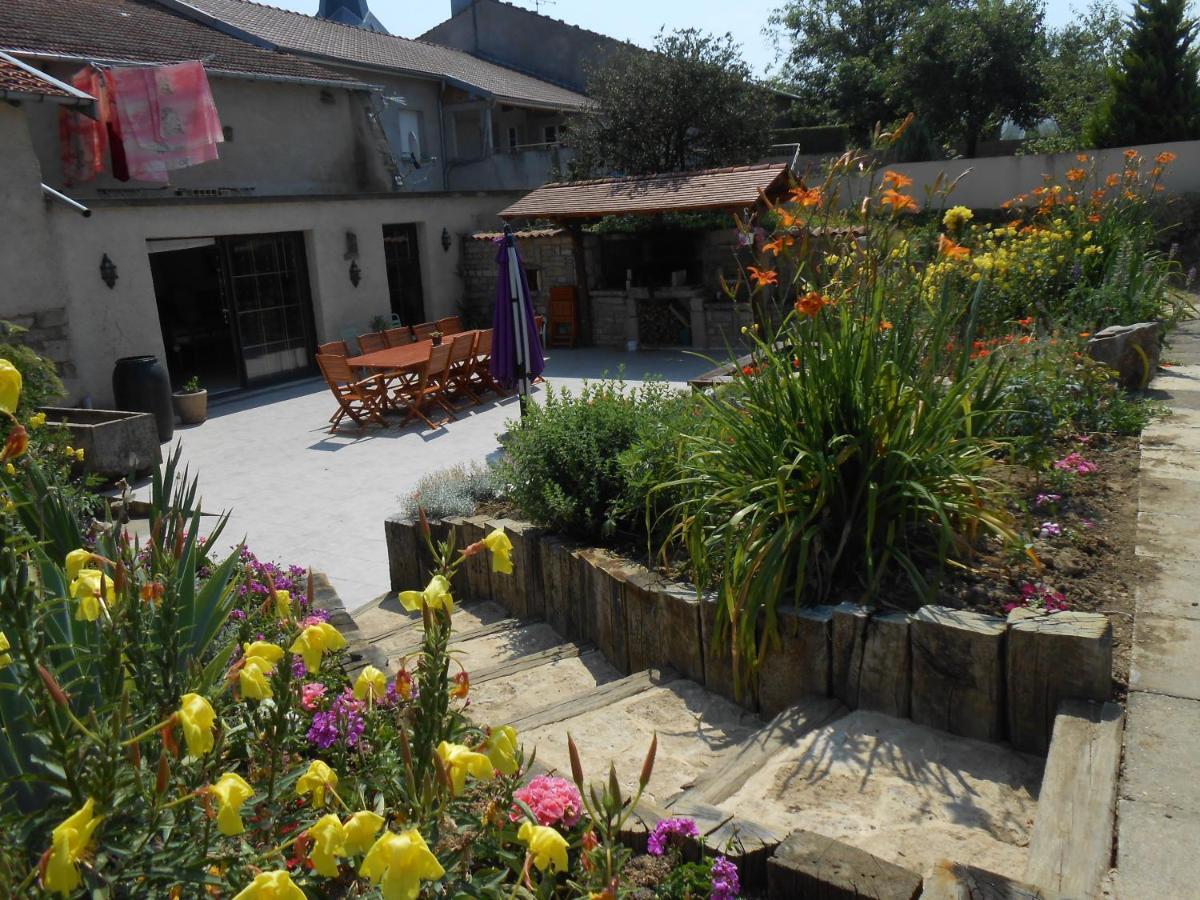 La Ferme Des 3 Suissesses Bed and Breakfast Saint-Paul  Eksteriør billede